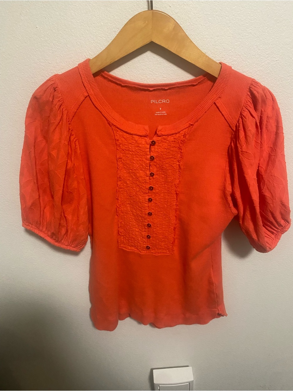 Pilcro Bright Coral Puff-Sleeve Henley Top Size Small